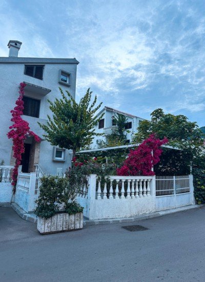 Guest House Pic (5)